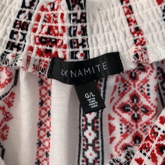 Off the Shoulder Crop Top - Picture 2 of 3